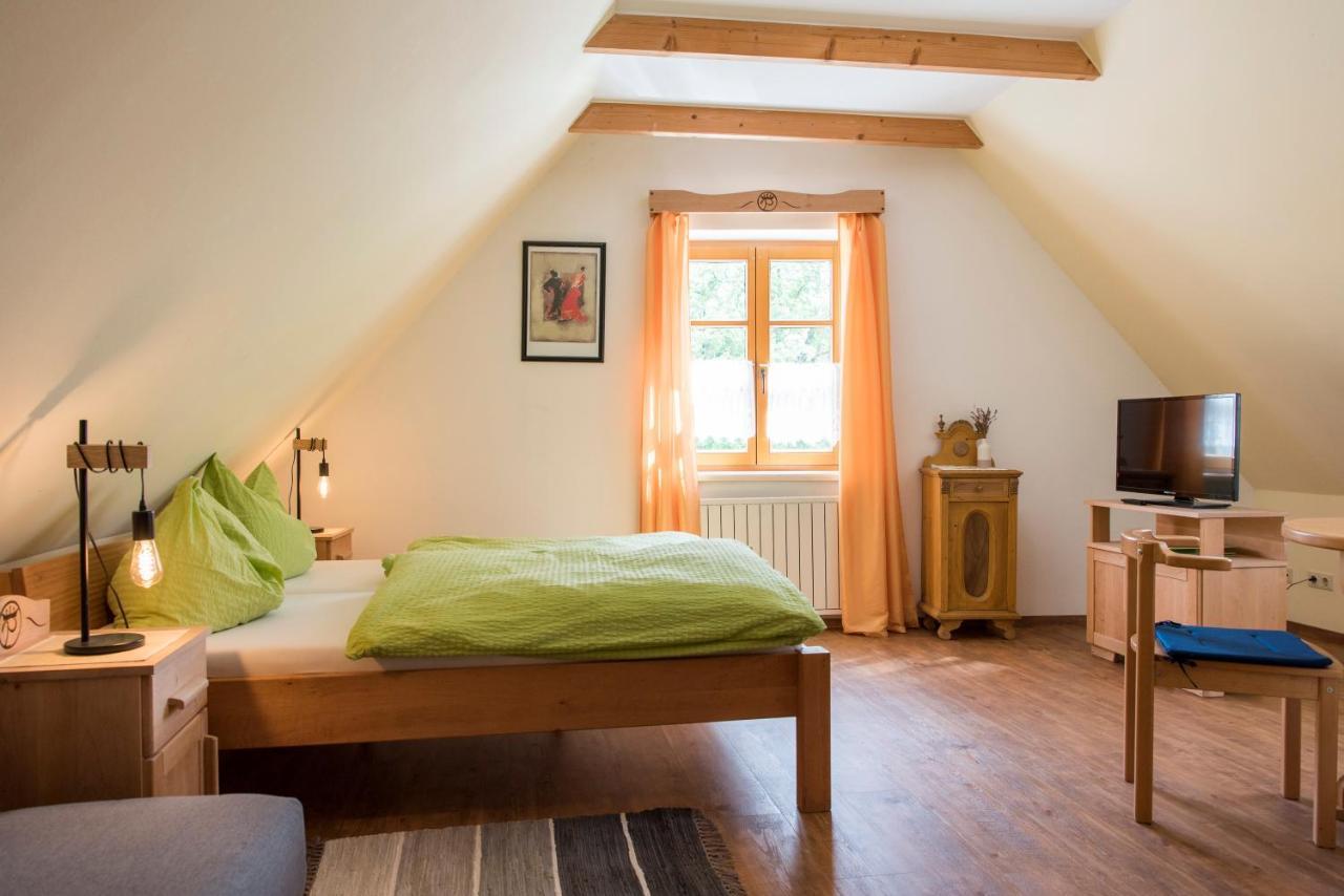 Heurigengasthof Prinz Krumau am Kamp エクステリア 写真
